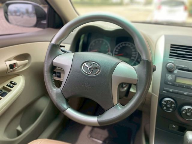 新手買車 TOYOTA  省油 通勤族 電動後視鏡 ABS  第7張相片