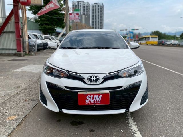 新手買車 TOYOTA 電動後視鏡 ABS 省油 通勤族  第2張相片