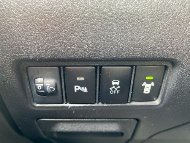新手買車 TOYOTA 電動後視鏡 ABS 省油 通勤族  第13張相片