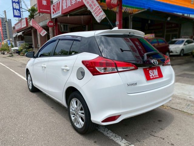 新手買車 TOYOTA 電動後視鏡 ABS 省油 通勤族  第18張相片