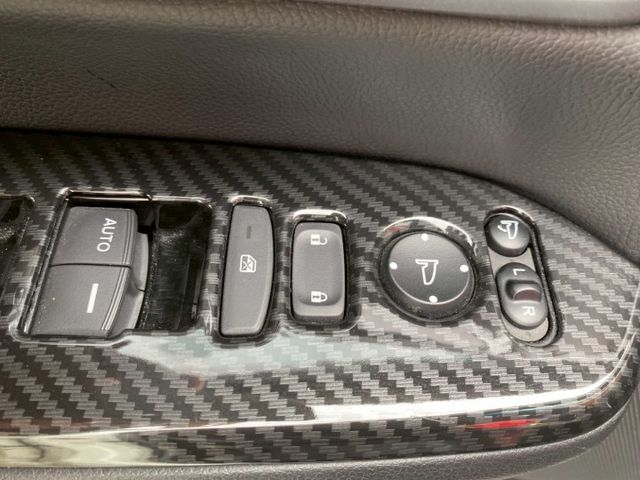 CR-V 戶外休閒 一手車 恆溫  LED頭燈 僅跑8萬多公里  第13張相片