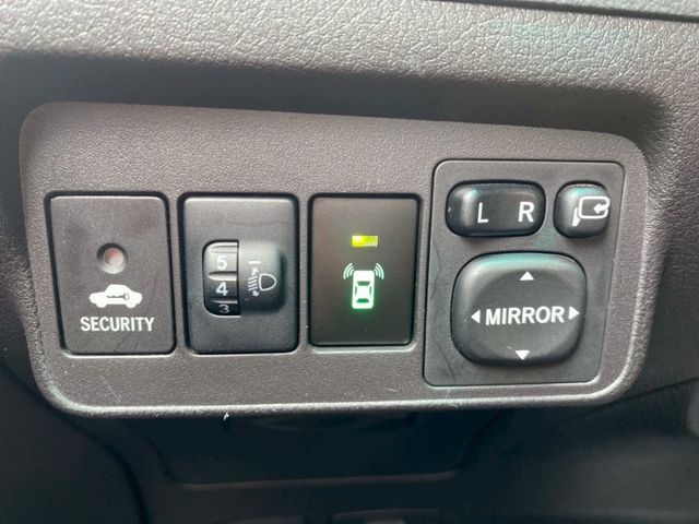 ALTIS 一手車  定速 恆溫 電動後視鏡 倒車顯影  第7張相片