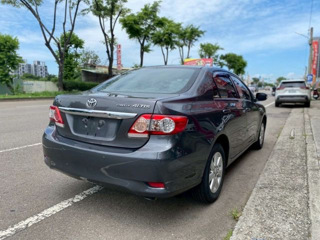 ALTIS 一手車  定速 恆溫 電動後視鏡 倒車顯影  第13張相片