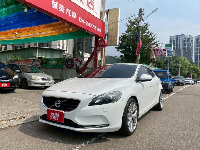 2.0柴油雙Turbo 引擎  定速巡航  第1張相片