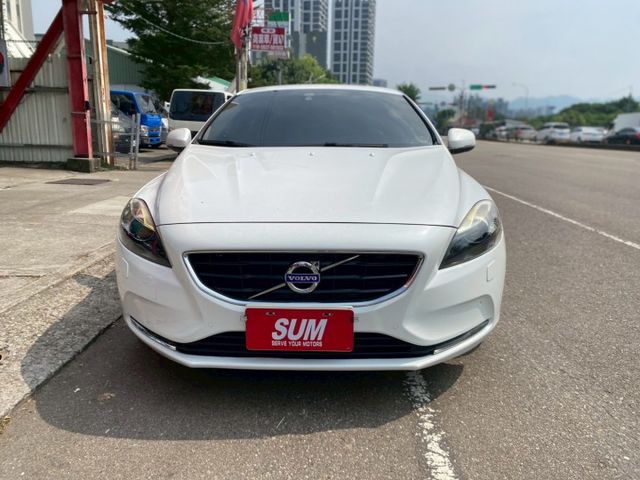 2.0柴油雙Turbo 引擎  定速巡航  第2張相片