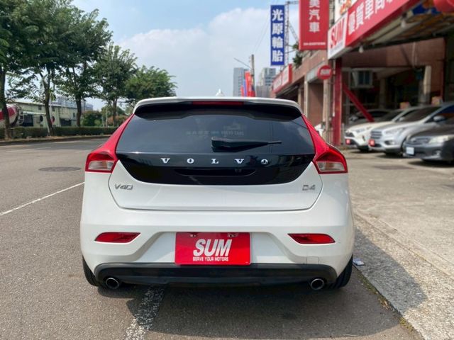 2.0柴油雙Turbo 引擎  定速巡航  第5張相片