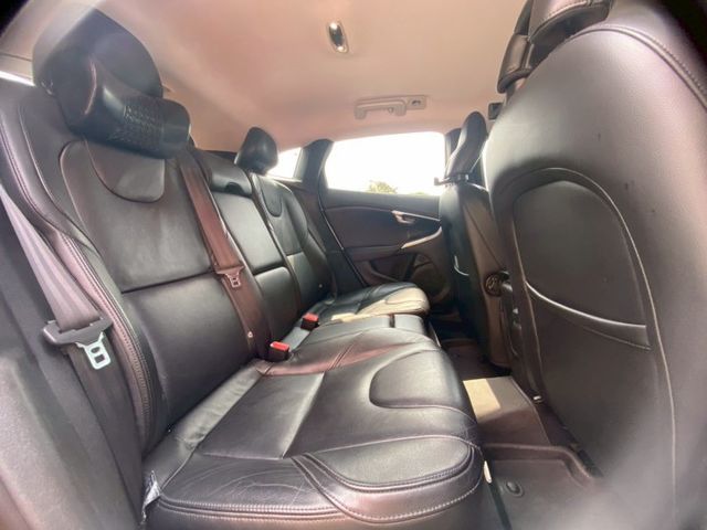 2.0柴油雙Turbo 引擎  定速巡航  第8張相片