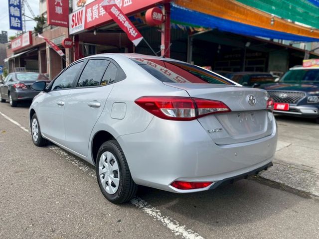 好開 沒什麼毛病 省油  SUM全省售後保固 循跡防滑  倒車雷達  第6張相片