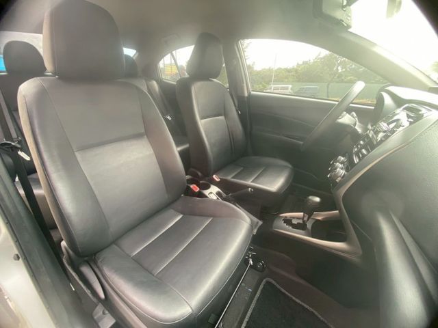 好開 沒什麼毛病 省油  SUM全省售後保固 循跡防滑  倒車雷達  第7張相片