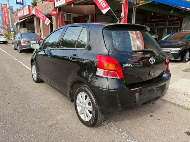 G版 恆溫  皮椅  電動後視鏡 實車在店 車況優  第4張相片