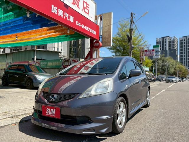 熱門掀背車  代步車  里程僅跑13萬多  車況優  第1張相片