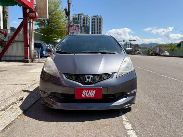 熱門掀背車  代步車  里程僅跑13萬多  車況優  第2張相片