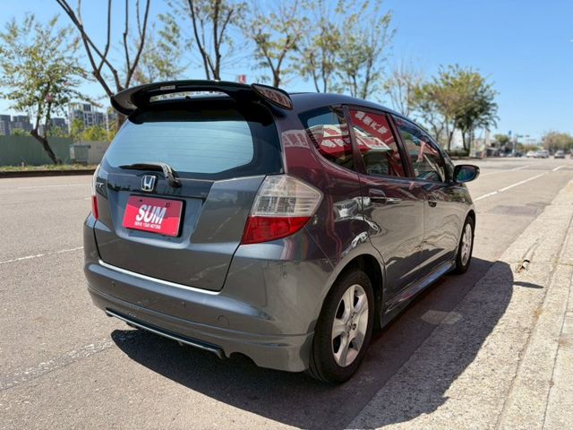 熱門掀背車  代步車  里程僅跑13萬多  車況優  第6張相片