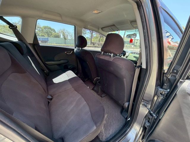 熱門掀背車  代步車  里程僅跑13萬多  車況優  第8張相片