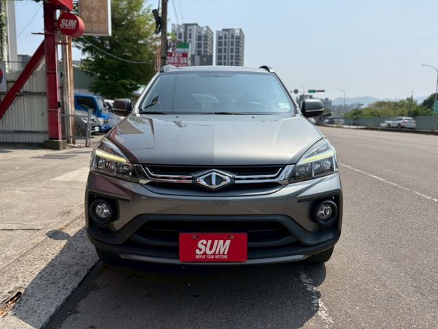 頂級旗艦版 定速 盲點偵測 導航 電動後視鏡 循跡防滑 光感應頭燈  第2張相片