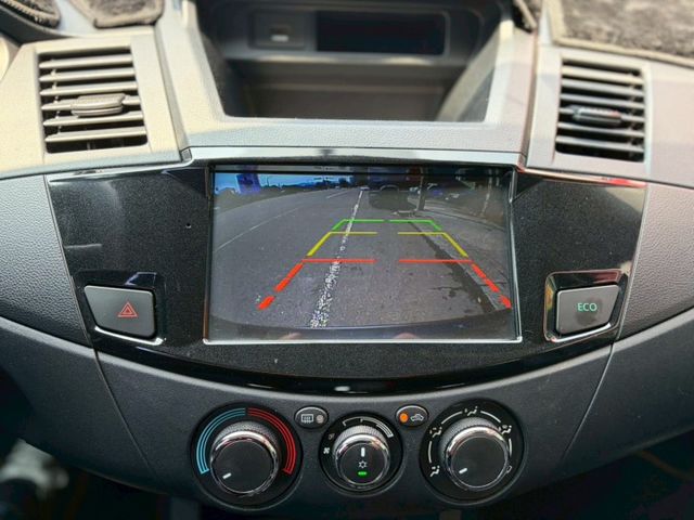 頂級旗艦版 定速 盲點偵測 導航 電動後視鏡 循跡防滑 光感應頭燈  第9張相片