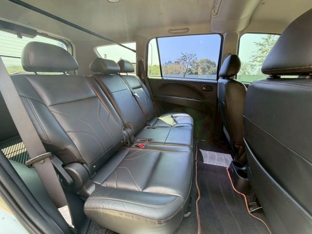 頂級旗艦版 定速 盲點偵測 導航 電動後視鏡 循跡防滑 光感應頭燈  第11張相片