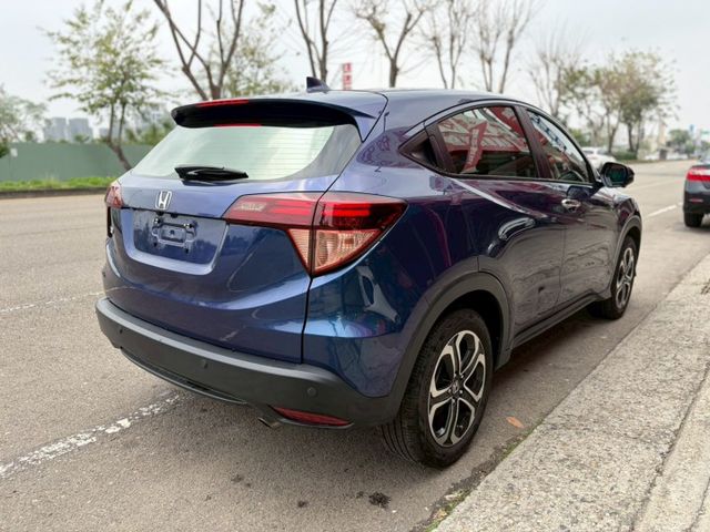 LED頭燈 360環景  電動尾門  電動後視鏡 純一手車 可認證 可保固  第6張相片