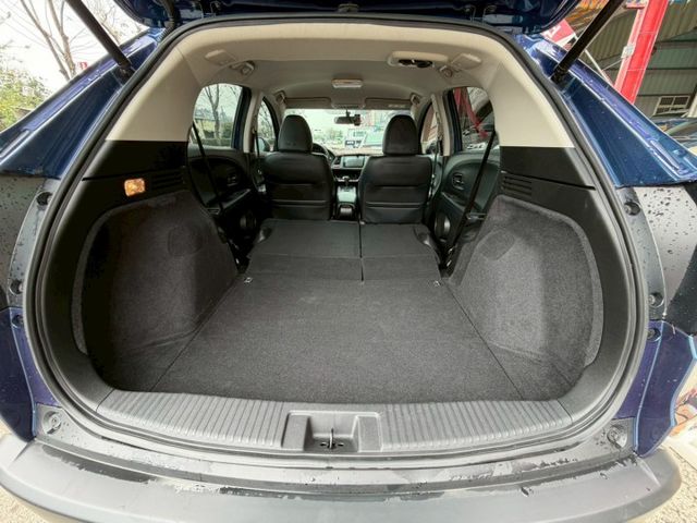 LED頭燈 360環景  電動尾門  電動後視鏡 純一手車 可認證 可保固  第10張相片