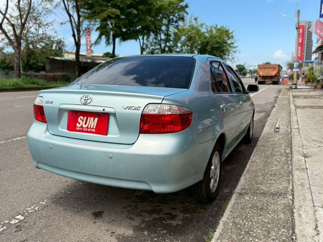 正一手車  低里程僅跑8.9萬公里  四條輪胎剛換新 車況優  第6張相片