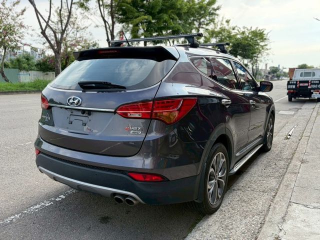 4WD 柴油大扭力 省油省稅金  全景天窗   電動椅  第6張相片