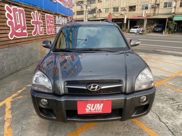鈑件原 里程保證 柴油引擎 扭力大  省油 乘坐空間大 恆溫 多功能影音系統 資料完整 認證車 可貸款  第2張相片
