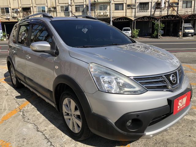 一手車 原鈑件 里程保證 車況優 皮椅 電動收折後視鏡 影音系統 衛星導航 倒車顯影 車頂行李架 認證車 有保固 可貸款  第3張相片