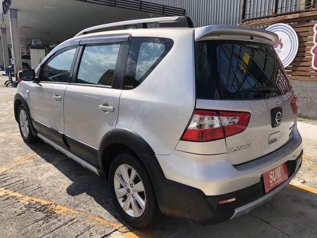 一手車 原鈑件 里程保證 車況優 皮椅 電動收折後視鏡 影音系統 衛星導航 倒車顯影 車頂行李架 認證車 有保固 可貸款  第5張相片