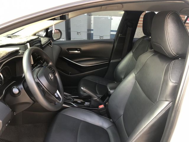 一手車 鈑件原 里程保證 ACC跟車 I-KEY 方向盤快控鍵 觸控影音系統 鋁圈 恆溫 定速 認證車 有保固 可貸款  第9張相片