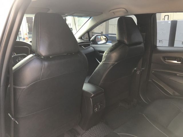 一手車 鈑件原 里程保證 ACC跟車 I-KEY 方向盤快控鍵 觸控影音系統 鋁圈 恆溫 定速 認證車 有保固 可貸款  第11張相片