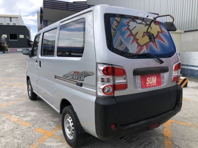 一手車 鈑件原 里程保證  手排檔 5人座椅 客貨兩用 經濟實惠 認證車 可保固 可貸款  第5張相片
