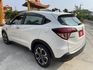 S版 娛樂顯示 LED頭燈 I-KEY 定速 倒車顯影  換檔撥片 恆溫 藍牙通訊 ​衛星導航 循跡防滑 認證車 有保固  第3張縮圖