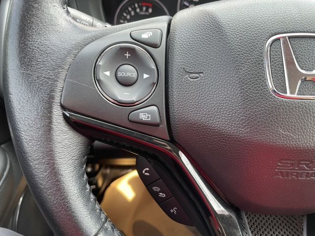 S版 娛樂顯示 LED頭燈 I-KEY 定速 倒車顯影  換檔撥片 恆溫 藍牙通訊 ​衛星導航 循跡防滑 認證車 有保固  第9張相片