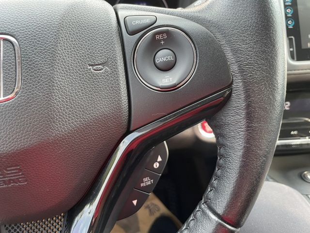 S版 娛樂顯示 LED頭燈 I-KEY 定速 倒車顯影  換檔撥片 恆溫 藍牙通訊 ​衛星導航 循跡防滑 認證車 有保固  第10張相片