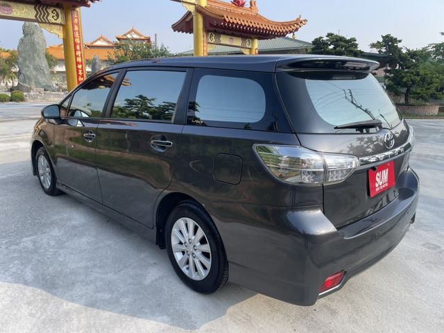 一手車 里程保證 七人座椅  倒車顯影 影音 GPS 前後霧燈 認證車 有保固 可貸款  第3張相片
