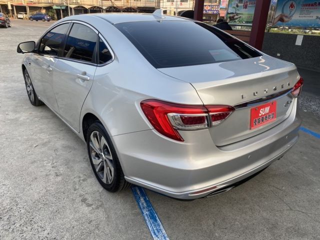 一手車 鈑件原 里程保證  1.8渦輪增壓 原廠超大螢幕影音系統 省油 好駕馭 CP值高 有保固 雙認證 可貸款  第6張相片