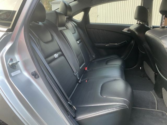 一手車 鈑件原 里程保證  1.8渦輪增壓 原廠超大螢幕影音系統 省油 好駕馭 CP值高 有保固 雙認證 可貸款  第12張相片