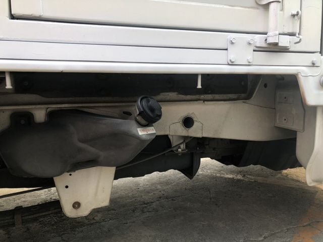 一手車 鈑件原 手排檔 車況優 僅跑5萬多公里 少跑里程  里程保證 承載貨物多 馬力大  好駕馭工商業老闆首選發財車  第15張相片