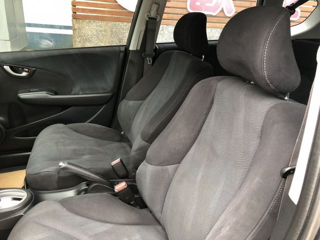 VTI-S版 里程保證 車況優 省油 大空間 好停車 妥善率好 CP值高  認證車 可貸款 優質代步首選小車款  第8張相片