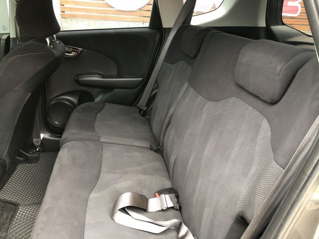 VTI-S版 里程保證 車況優 省油 大空間 好停車 妥善率好 CP值高  認證車 可貸款 優質代步首選小車款  第9張相片