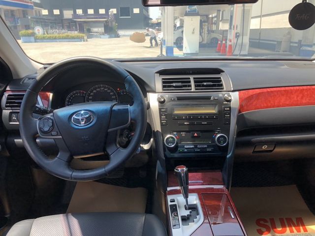 一手車 實跑14萬多公里 里程保證 手自排 HID氙氣頭燈 方向盤快控鍵 恆溫空調 分區溫控 物超所值 認證車 可貸款  第7張相片