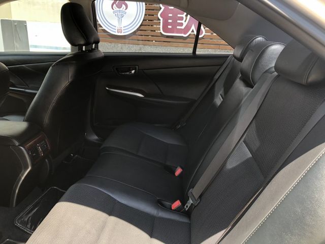 一手車 實跑14萬多公里 里程保證 手自排 HID氙氣頭燈 方向盤快控鍵 恆溫空調 分區溫控 物超所值 認證車 可貸款  第15張相片