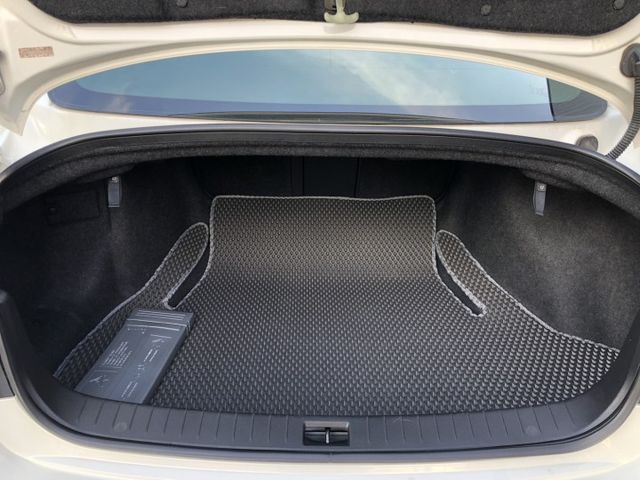 豪華版 鈑件原 里程保證 渦輪增壓 電動天窗 電動座椅 方向盤快控鍵 恆溫 分區溫控 免鑰匙啟動車門鎖定速認證車可貸款  第16張相片