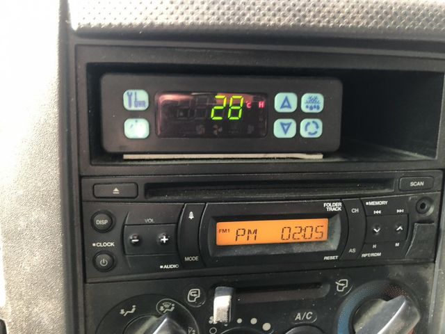 一手車 里程保證 無事故 11呎半  有冷藏保溫箱 五十鈴三噸半自排車 變速系統絕對耐用 認證車 可貸款  第8張相片