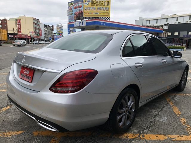 一手女用車 中華賓士總代理 原鈑件 車況優  里程保證 無待修 9速手自排 渦輪增壓 物超所值 錯過可惜 認證車 有保固  第6張相片