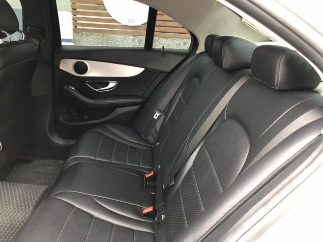 一手女用車 中華賓士總代理 原鈑件 車況優  里程保證 無待修 9速手自排 渦輪增壓 物超所值 錯過可惜 認證車 有保固  第11張相片