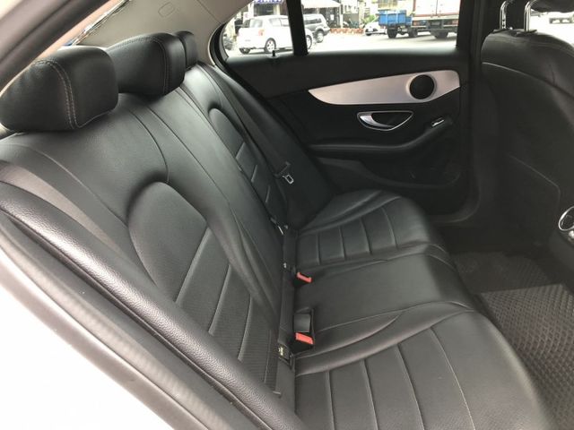 一手女用車 中華賓士總代理 原鈑件 車況優  里程保證 無待修 9速手自排 渦輪增壓 物超所值 錯過可惜 認證車 有保固  第15張相片