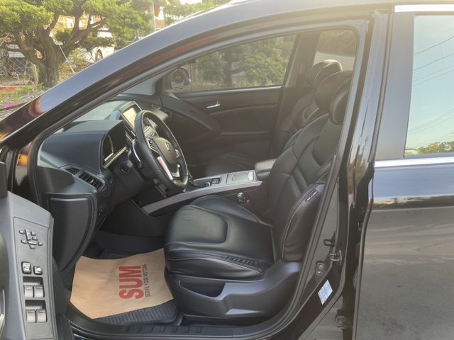 旗艦版 TURBO 一手車 里程保證 電動尾門 HUD抬頭顯示器 電動天窗  免鑰匙啟動 定速認證車 有保固 可貸款  第11張相片