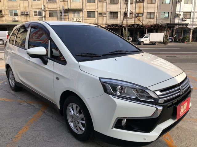 尊貴版 一手車 里程保證  方向盤快控鍵 定速 恆溫 盲點偵測 省油 大空間 CVT 7速手自排 認證車 有保固 可貸款  第3張相片