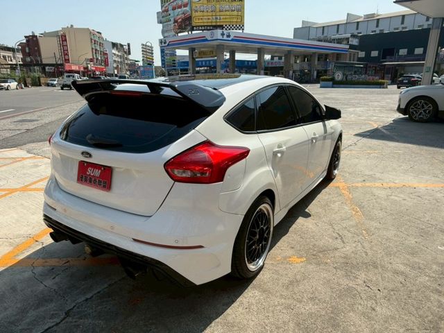 第三代小改款車型 渦輪增壓引擎  原鈑件 里程保證 手自排檔 多功能影音系統 認證車 有保固 可貸款  第5張相片